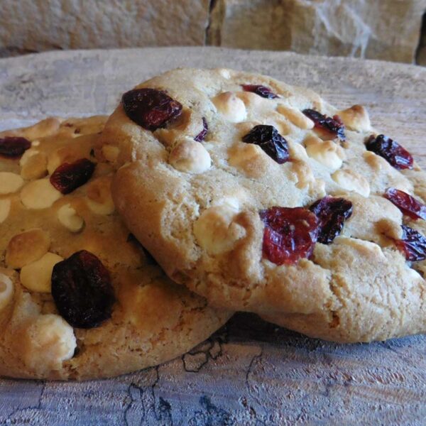 CRANBERRY WHITE CHOCOLATE COOKIE