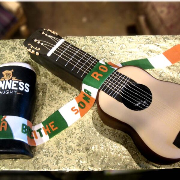GUINNESS AND GUITAR
