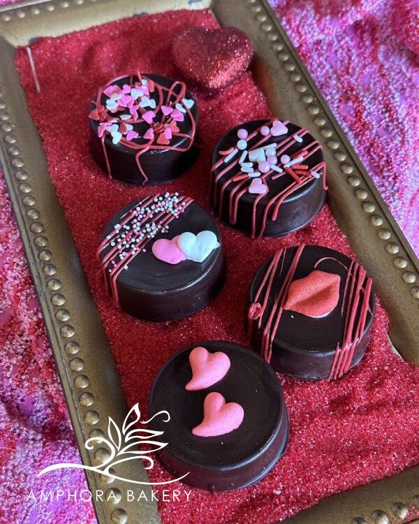 Valentine Chocolate Dipped Oreos